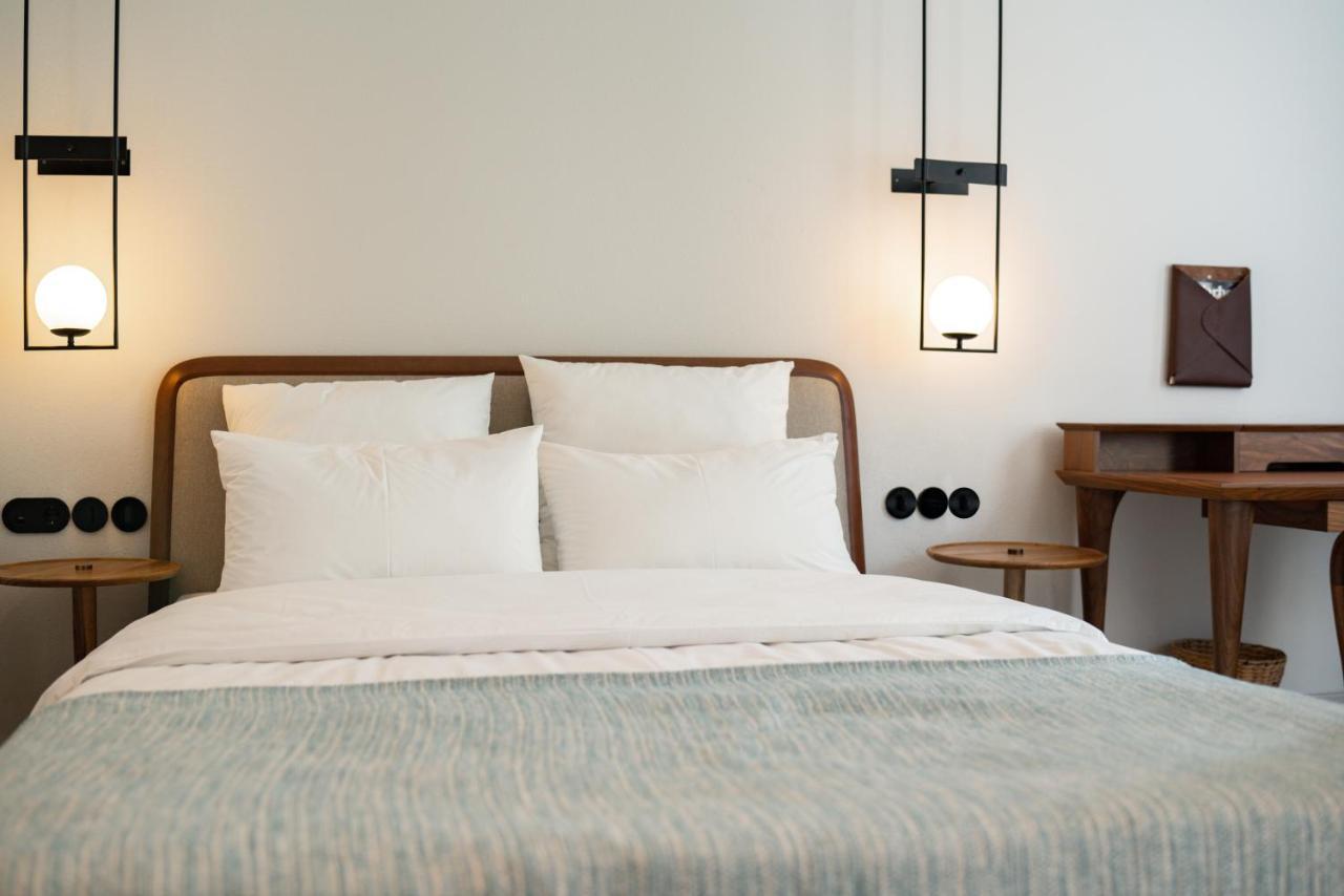 Pana Boutique Hotel Shymkent Esterno foto