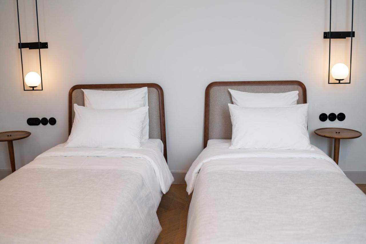 Pana Boutique Hotel Shymkent Esterno foto