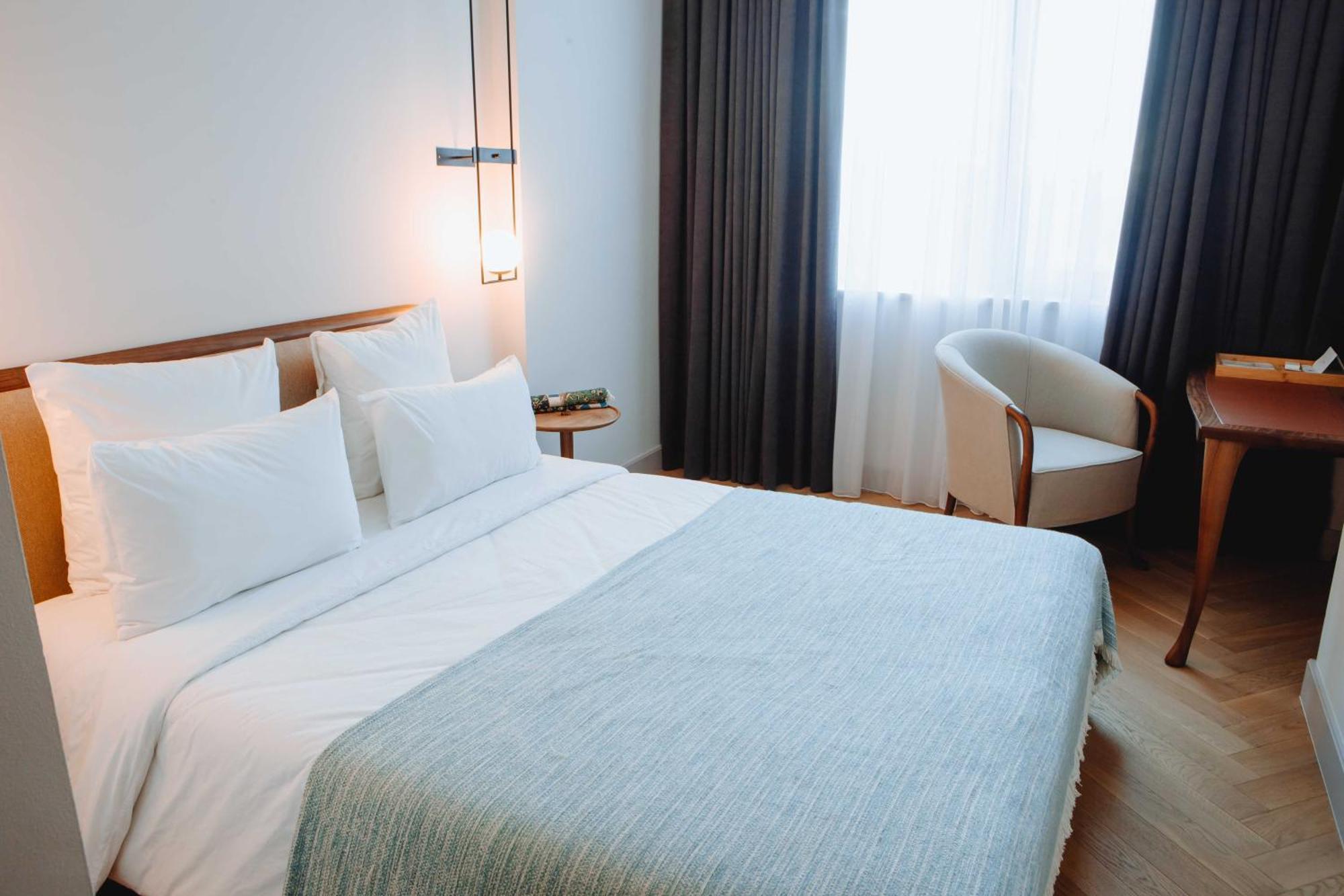 Pana Boutique Hotel Shymkent Esterno foto