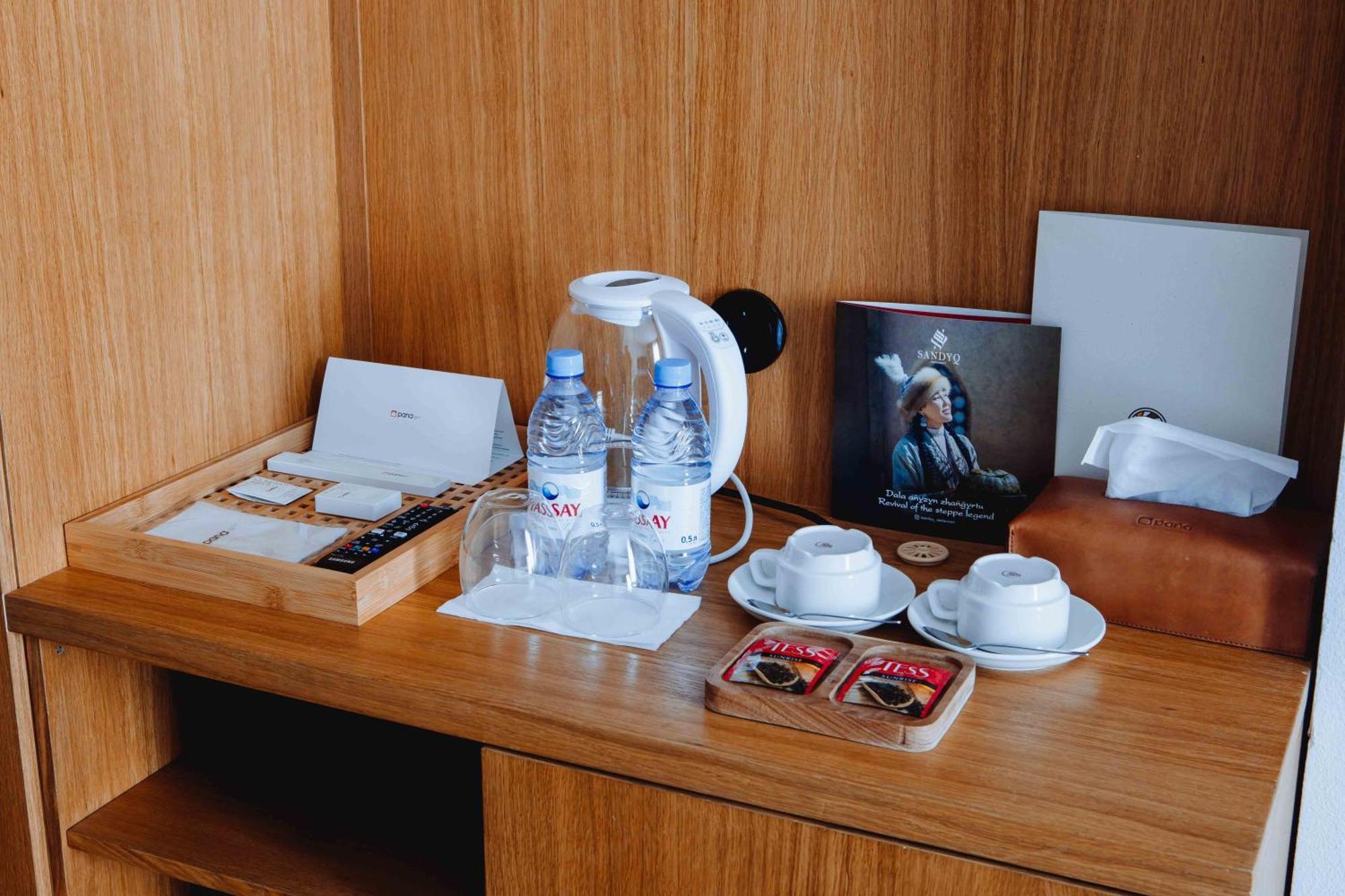 Pana Boutique Hotel Shymkent Esterno foto